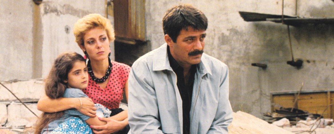 Amansız Yol: 44. İstanbul Film Festivali’nde Yeniden Beyazperdede Amansız Yol: 44. İstanbul Film Festivali'nde Yeniden Beyazperdede