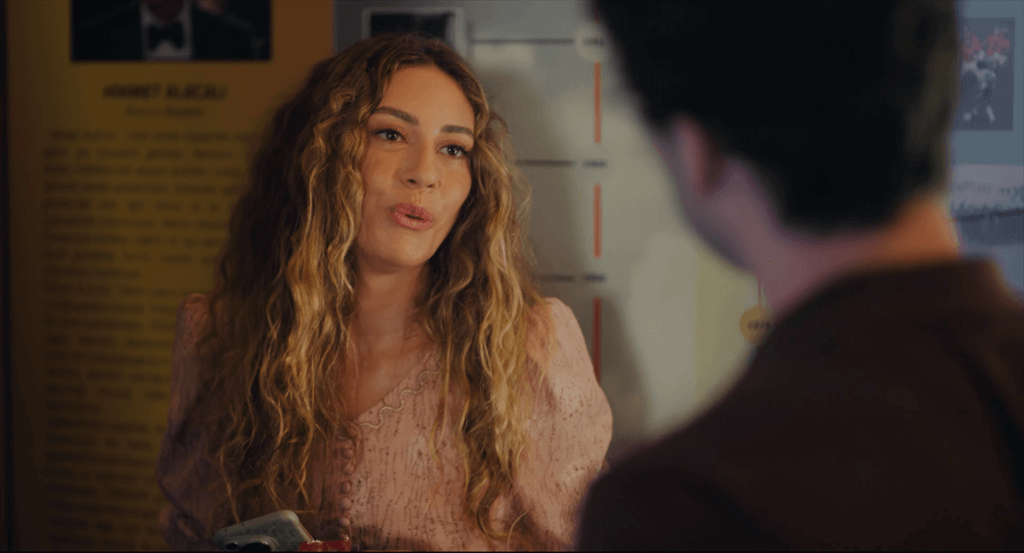 Her Şeyin Başı Merkür: Romantik Komedi Klişesi Olamamak