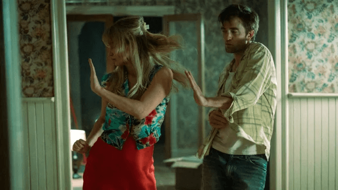 Die My Love: Kaybolan Bir Benliğin Anatomisi