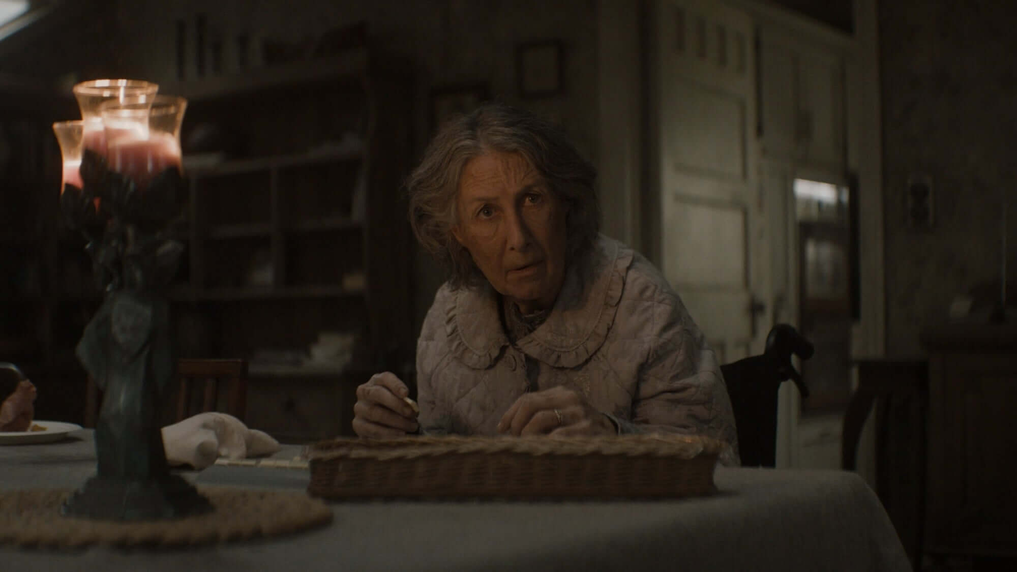 Evil Dead Burn: Her Ailenin Bir Şeytanı Vardır