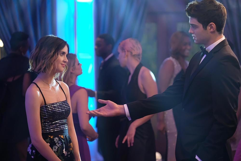 The Perfect Date: Tatlı ve Eğlenceli Bir Gençlik Filmi